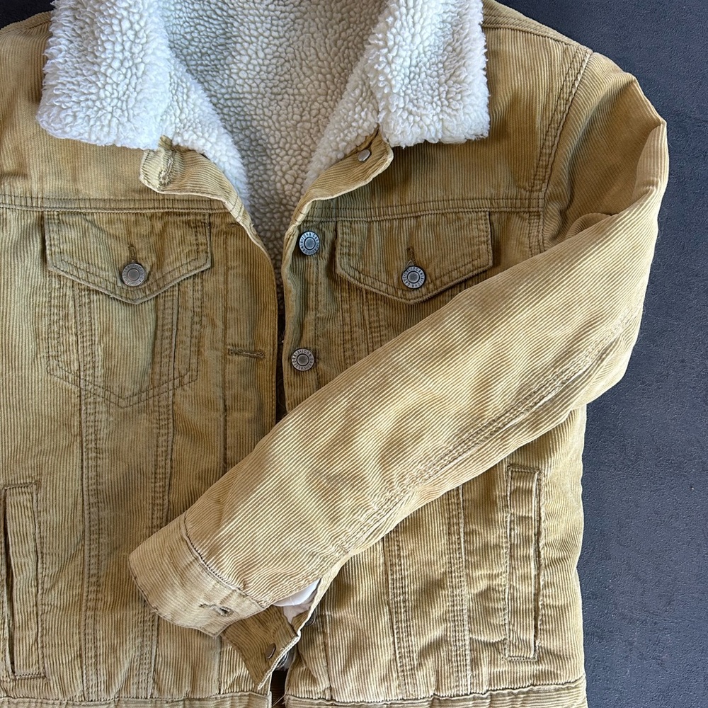 Brandy Melville Tan and White Lightweight Jacket